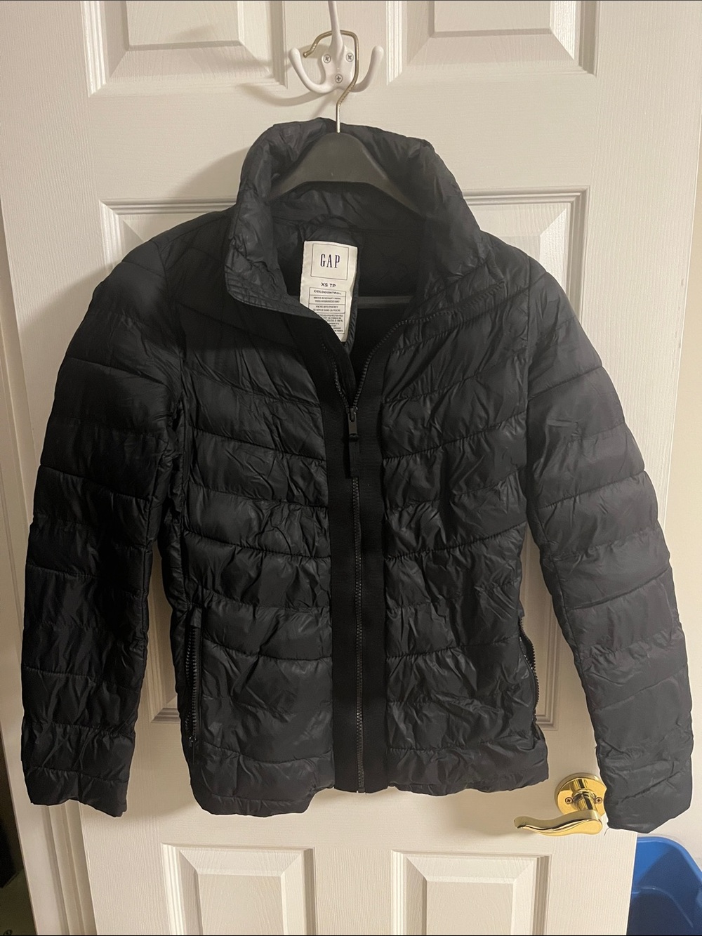 GAP Women's Black Quilted Lightweight Packable Puffer
